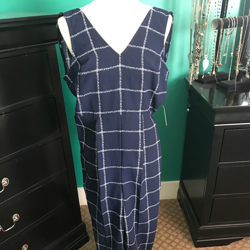 Brand new navy jumper